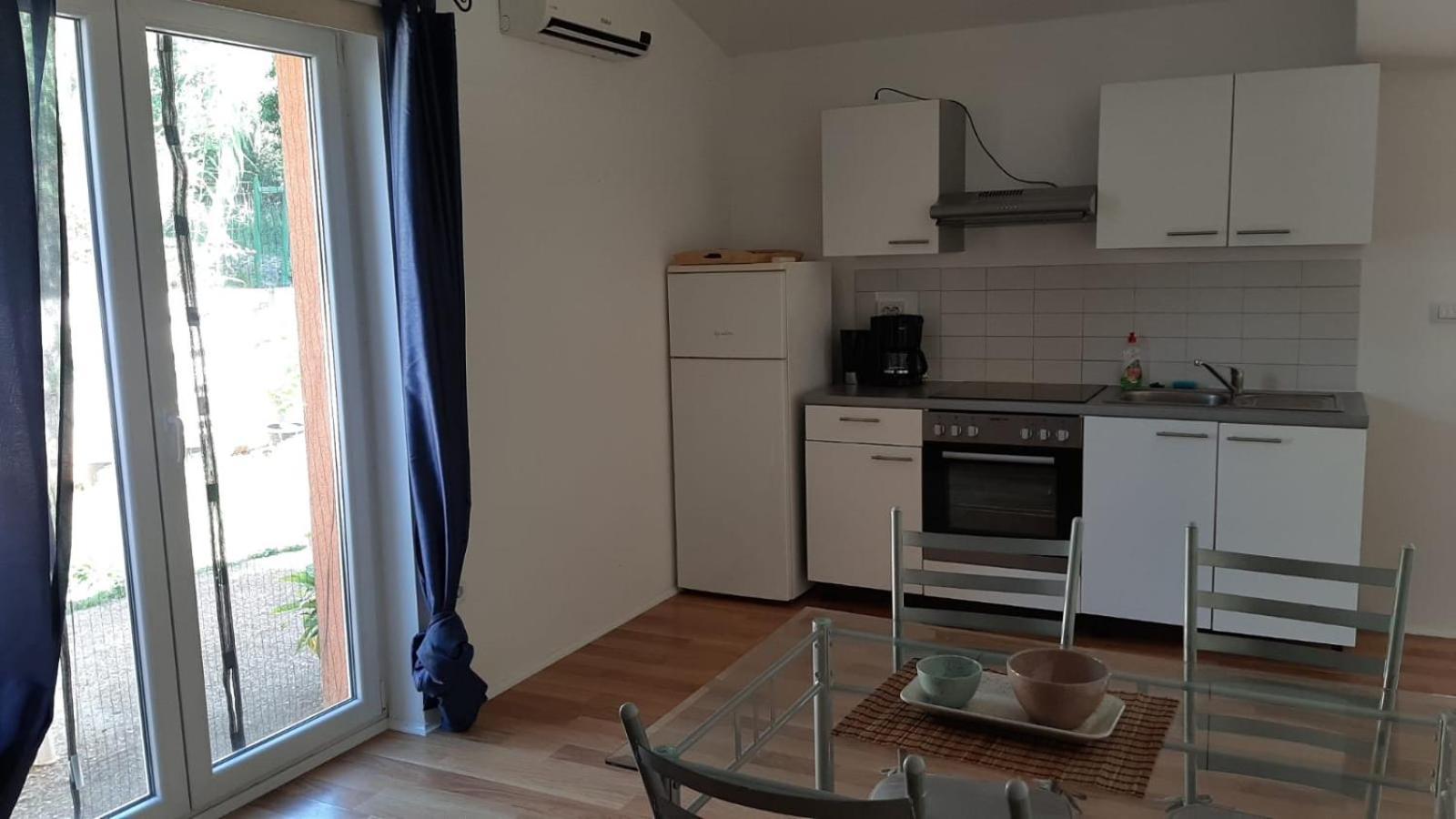Apartment Shankini Pula Luaran gambar