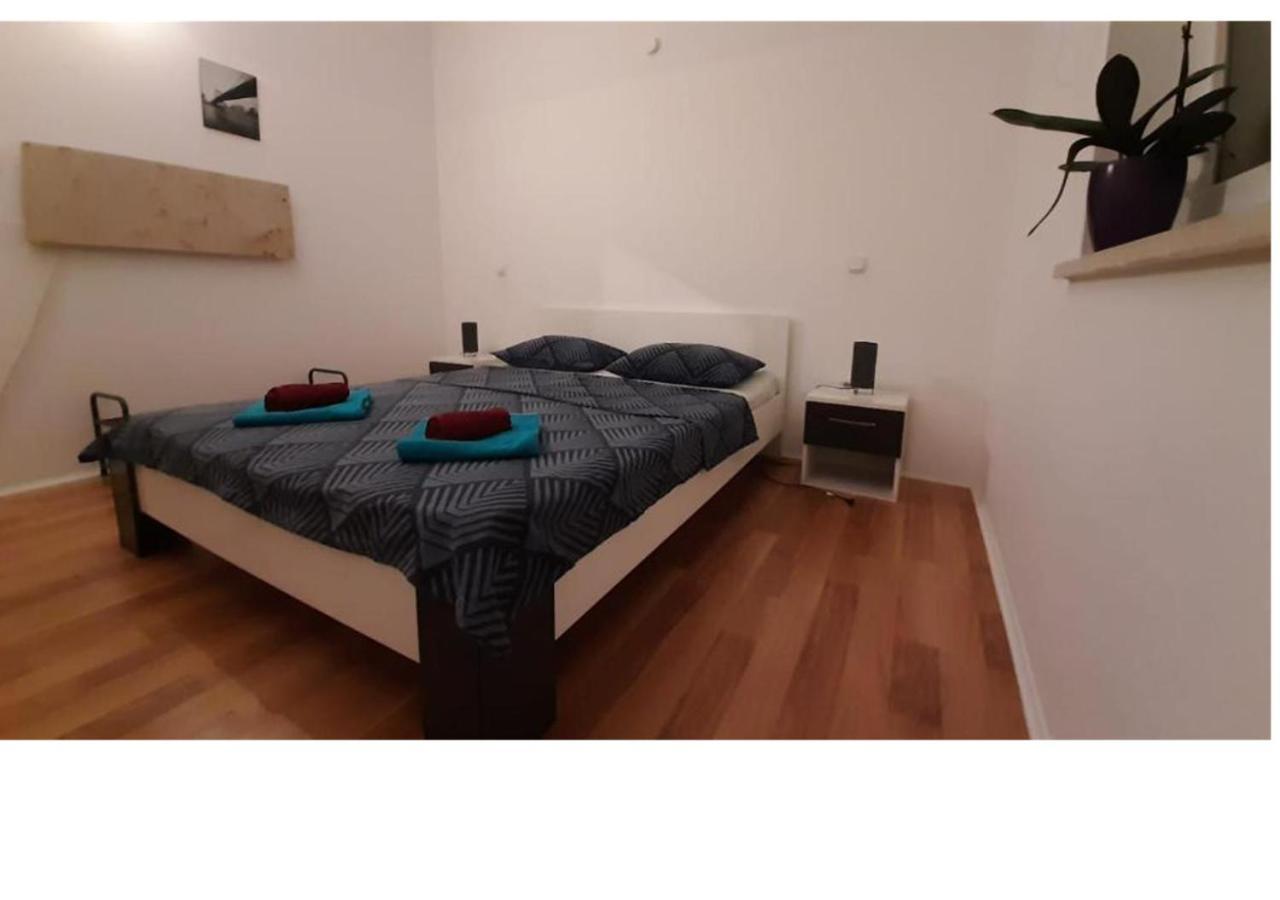 Apartment Shankini Pula Luaran gambar