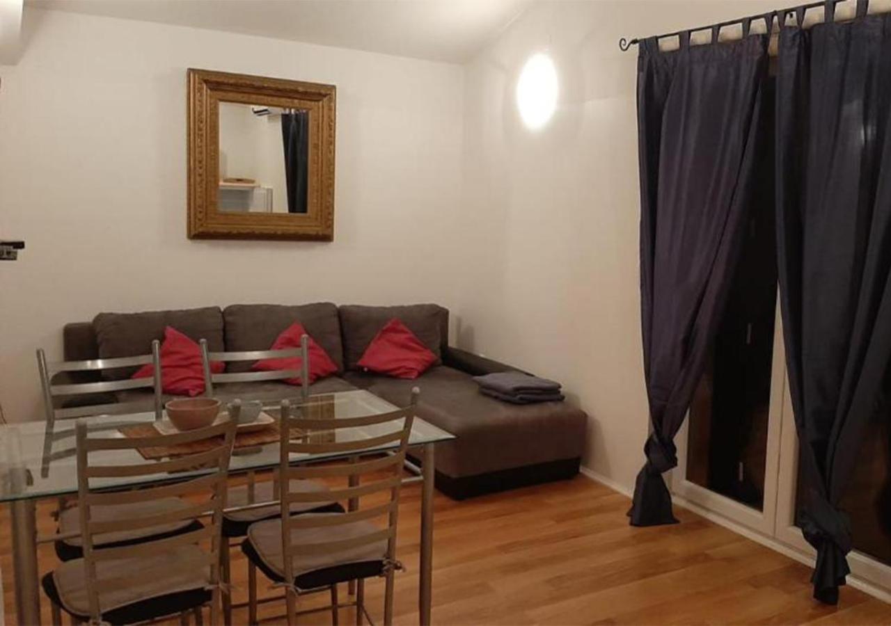 Apartment Shankini Pula Luaran gambar