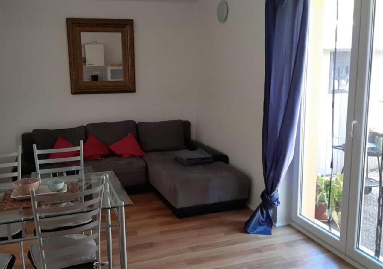 Apartment Shankini Pula Luaran gambar
